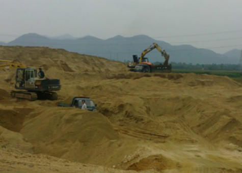 Sai phạm hàng loạt vẫn “qua mặt” cơ quan chức năng?